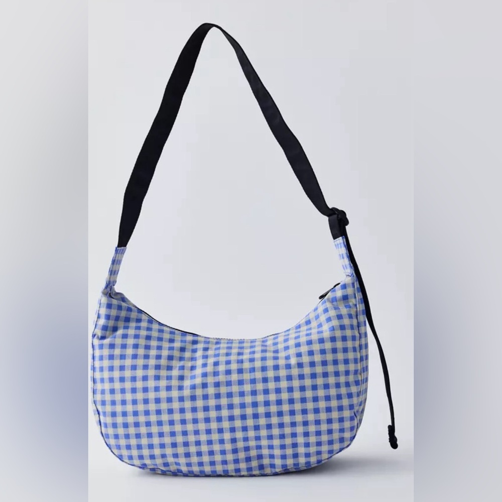 🌟NWT Blue/White Baggu Gingham medium crescent bag